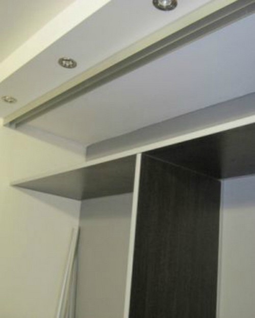 Einbauschrank mit eigenen Händen