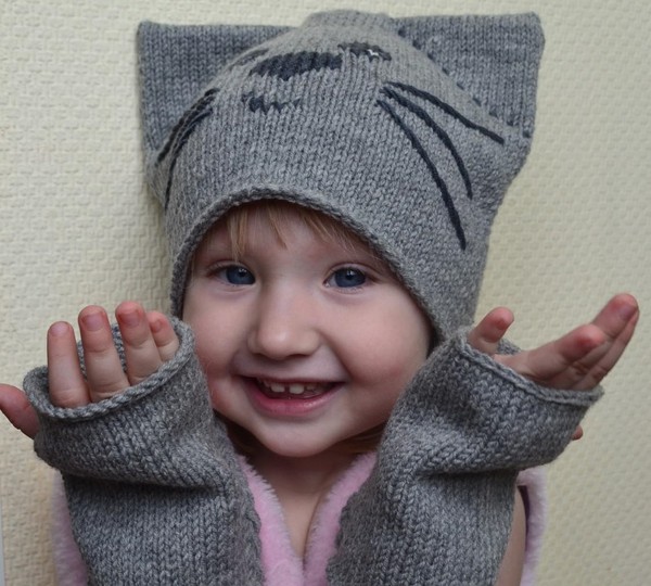 Strickmützen für Mädchen: Anleitung und Diagramme