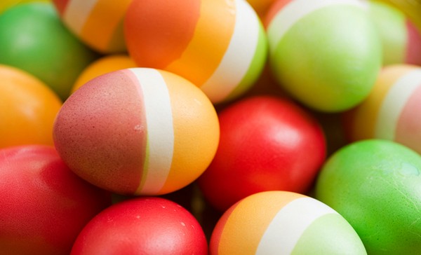 Wie man Eier zu Ostern mit eigenen Händen dekoriert - interessante Meisterkurse mit Fotos