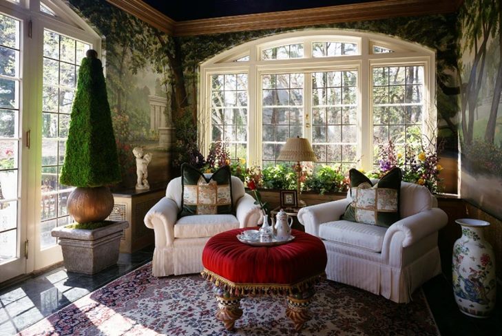 Wintergarten mit eigenen Händen für eine Saison: Innenbereich des Wintergartens