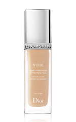 Diorskin Akt