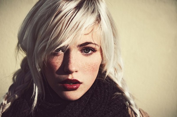 Wie man das Haar aufhellt: Empfehlungen zur Aufhellung der Haare Wie man das Haar aufhellt: Empfehlungen zur Aufhellung der Haare