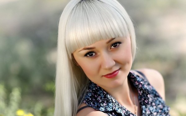Wie man das Haar aufhellt: Empfehlungen zur Aufhellung der Haare Wie man das Haar aufhellt: Empfehlungen zur Aufhellung der Haare