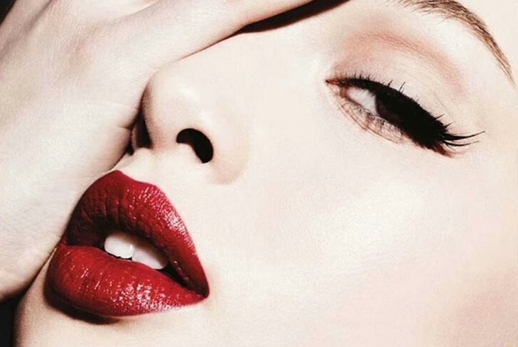 Wie wähle ich den richtigen roten Lippenstift?