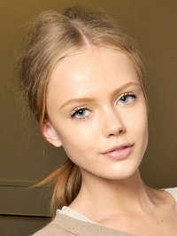 Wie mache ich ein natürliches Make-up?