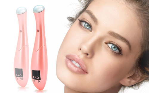 Creme für die Haut um die Augen - ein Heilmittel, das für jede Pflege notwendig ist