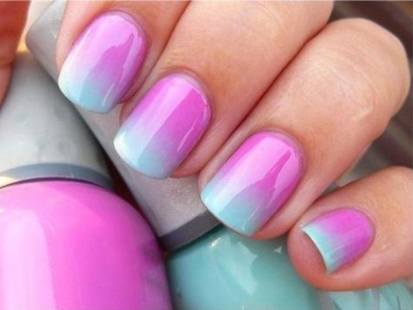 Welche Maniküre in der Schule am 1. September zu machen, ein Foto. Manicure-Ideen für den Wissenstag für Schüler der 9. und 11. Klassen