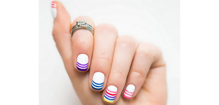 Maniküre in fünf Minuten: Drei einfache Nageldesigns