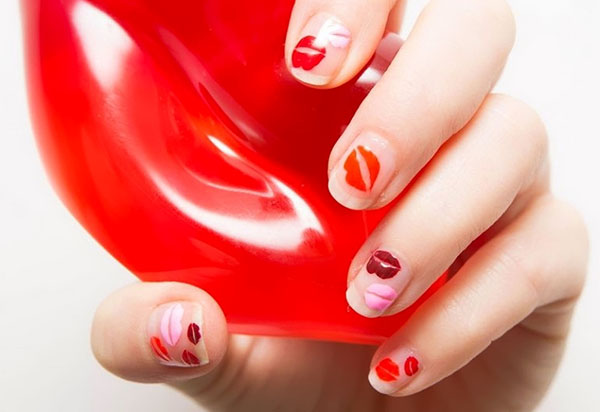 Maniküre in fünf Minuten: Drei einfache Nageldesigns