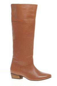 Modische Springstiefel 2012