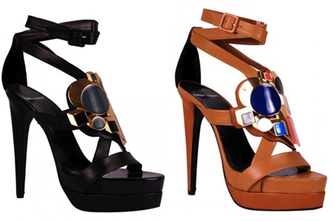 Keine Regeln: modische Sandalen 2014