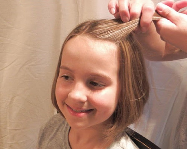 Frisuren für Mädchen mit eigenen Händen für das neue Jahr 2017 Hahn - Ideen für kurze, mittlere und lange Haare, Schritt-für-Schritt-Fotos und Videos