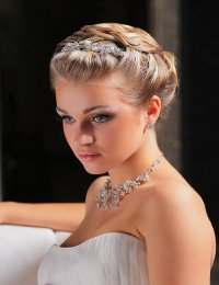 Frisuren beim Abschlussball 2012