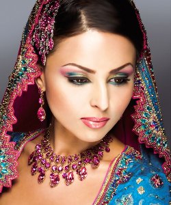 Orientalisches Make-up. Geheimnisse der arabischen Verfassung Orientalisches Make-up. Geheimnisse der arabischen Verfassung