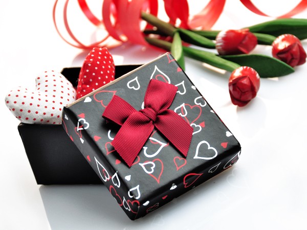 Valentinstag 2016: originelle Geschenke und die besten Grüße im Vers