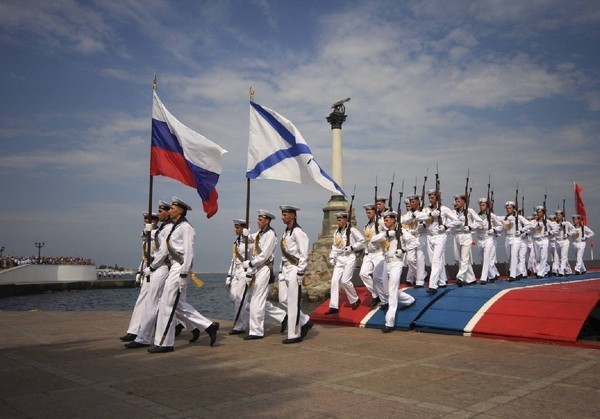 Herzlichen Glückwunsch zum Tag der Marine-2016 - kurz und lustig in Versen und Prosa. Festprogramm für den Navy Day 2016 in Moskau, St. Petersburg, Kronstadt, Sewastopol, Noworossijsk
