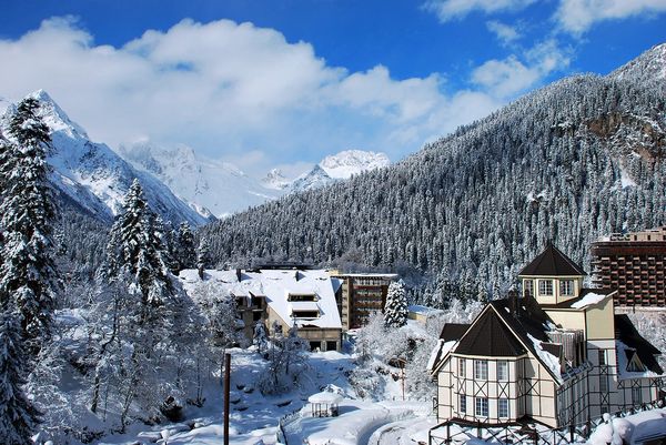 Berg-Ski-Resorts von Russland Dombai