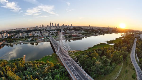 Stadt aus der Asche wiederbelebt: Touristenorte in Warschau