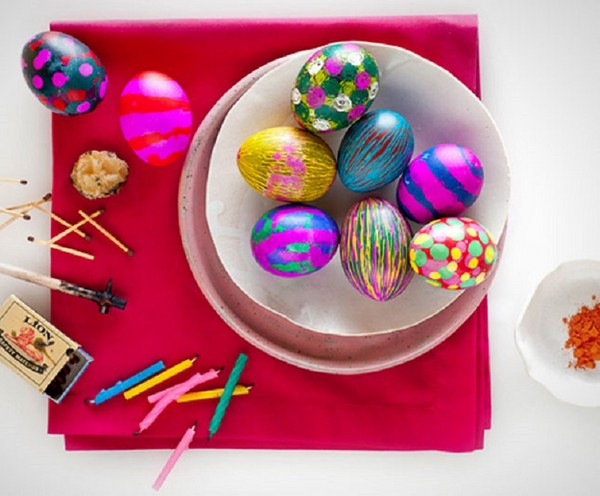 Christus Auferstehung: wie man Eier für Ostern malt