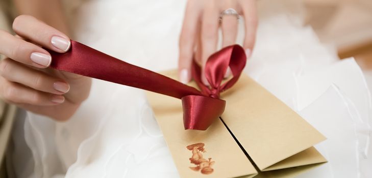 Wie spendet man Geld für eine Hochzeit?