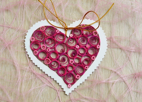 Wie man einen Valentinsgruß verziert