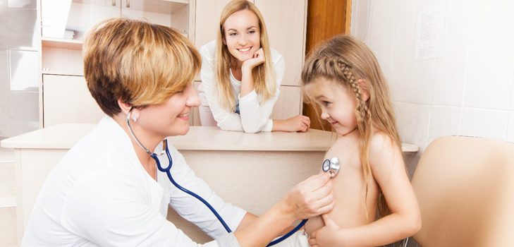 Wie wähle ich ein Hotel für Familien mit Kindern?