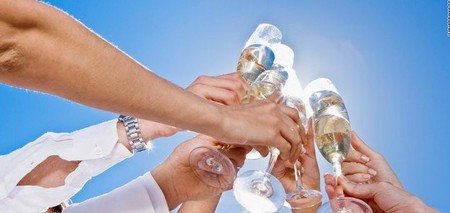 Die coolsten und lustigsten kurzen Toasts