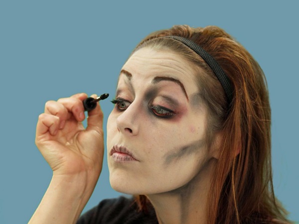 Scary Make-up für Halloween mit Ihren eigenen Händen für Mädchen und Mädchen