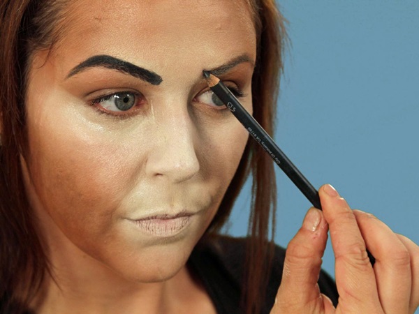 Scary Make-up für Halloween mit Ihren eigenen Händen für Mädchen und Mädchen
