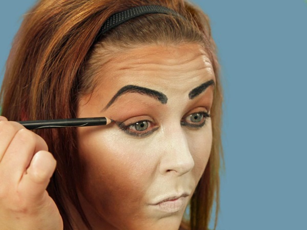 Scary Make-up für Halloween mit Ihren eigenen Händen für Mädchen und Mädchen