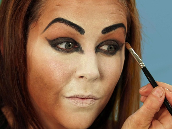Scary Make-up für Halloween mit Ihren eigenen Händen für Mädchen und Mädchen