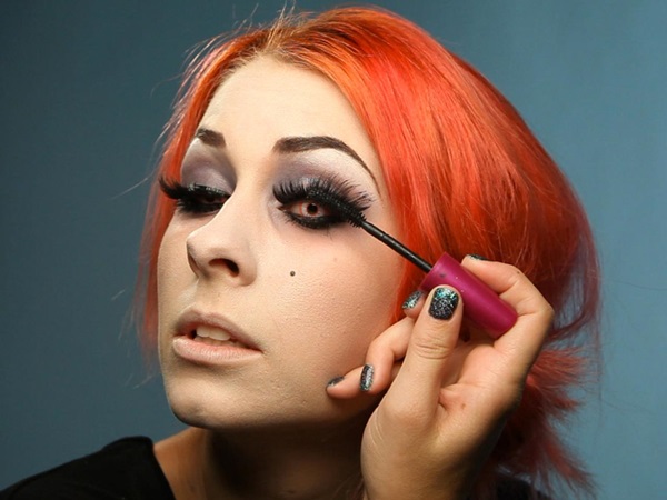 Scary Make-up für Halloween mit Ihren eigenen Händen für Mädchen und Mädchen