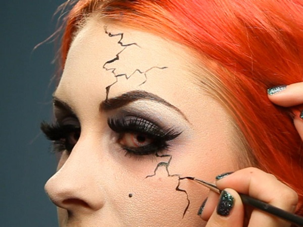 Scary Make-up für Halloween mit Ihren eigenen Händen für Mädchen und Mädchen