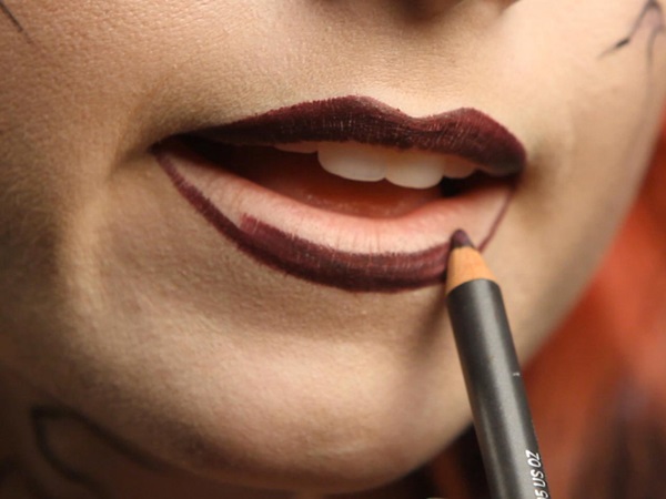 Scary Make-up für Halloween mit Ihren eigenen Händen für Mädchen und Mädchen