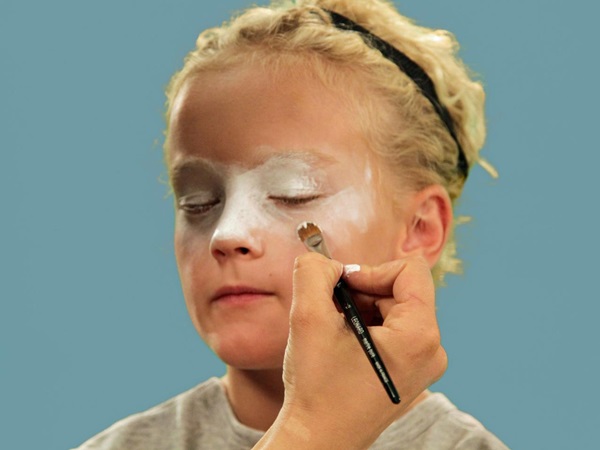 Scary Make-up für Halloween mit Ihren eigenen Händen für Mädchen und Mädchen