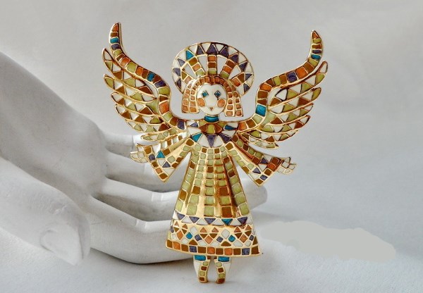 Mütterliche Amulette für ein Kind: Wie man ein Baby vor einem bösen Blick schützt