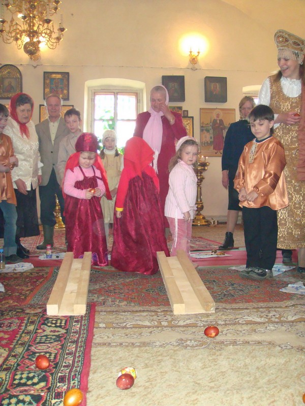 Ostern für Kinder: Wettbewerbe und lustige Spiele