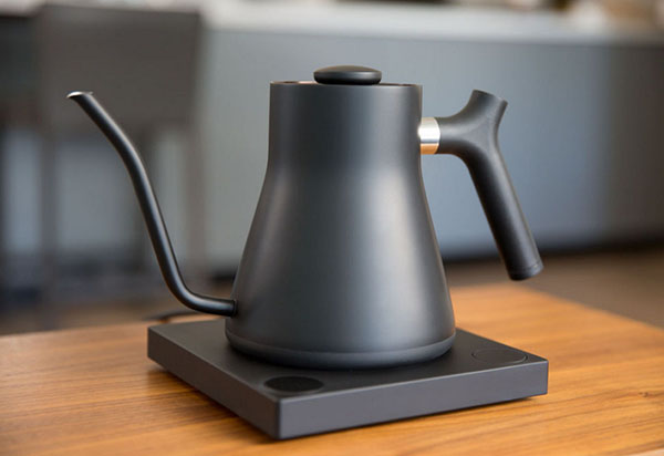 Geschenk für Ästheten: "intelligente" Kaffeemaschine Stagg Ekg