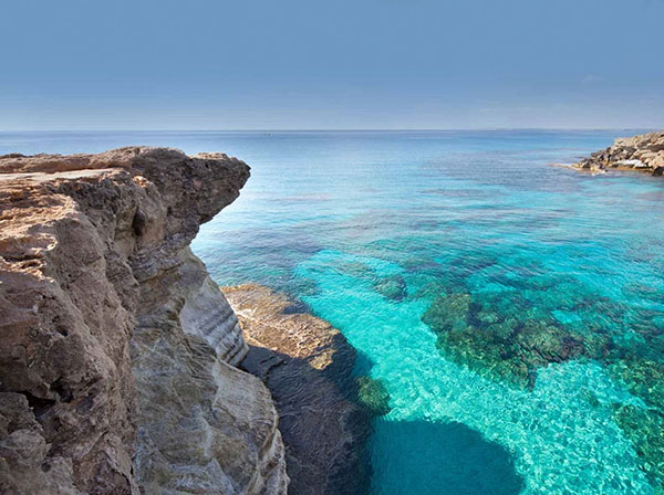 Das Wetter für das neue Jahr 2017 ist die genaue Vorhersage von Wettervorhersagen für die VAE, Italien, Bali, Zypern, Tunesien, Prag