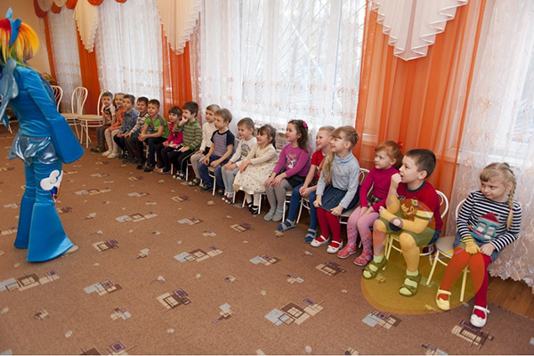 Grüße am Abschlussball in Klasse 4