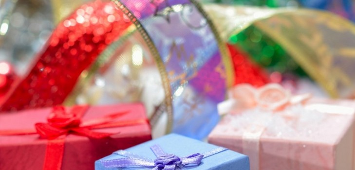Präsentieren Sie ein Geschenk auf originelle und ungewöhnliche Weise oder wie Sie den Schuldigen der Feier überraschen können!