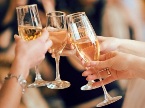 Die lustigsten und lustigsten Toasts in Vers und Prosa
