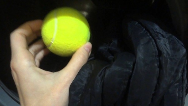 Nach dem Waschen in der Daunenjacke nachempfunden - wie lässt sich das ursprüngliche Aussehen wiederherstellen?