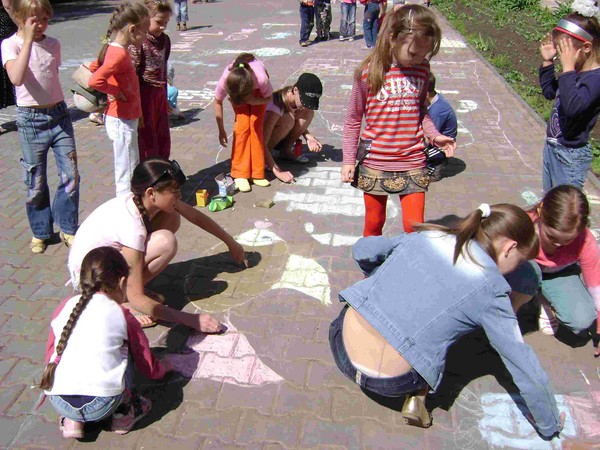 Ideen für das Szenario für den Kindertag sowie den Unterrichtsplan für den Urlaub am 1. Juni