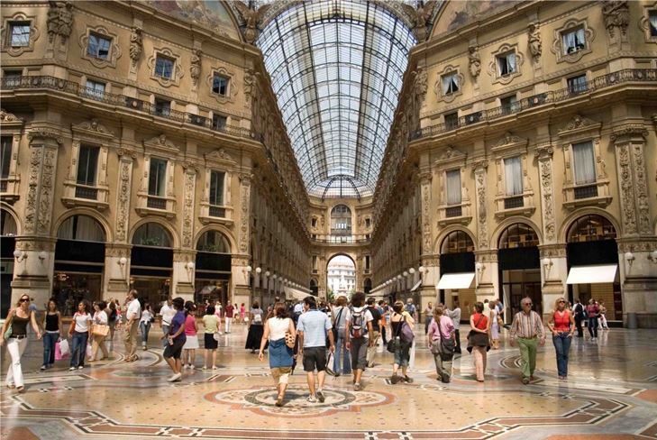 Einkaufen in Italien: Die Merkmale des Kaufens von Kleidung in Mailand