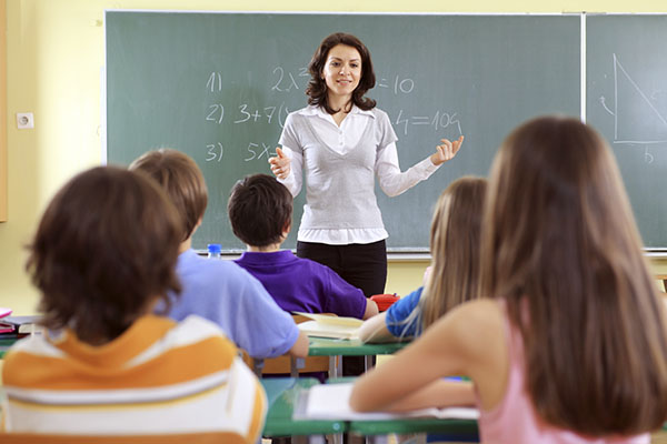 Gedichte über Lehrer-Fach-und Grundschulklassen: kurz, schön und rührend zu Tränen