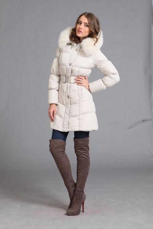 Waschen der Daunenjacke in einer Waschmaschine ist einfach