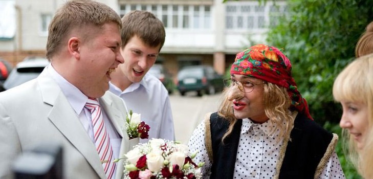 Wie man eine Hochzeit ohne Erlösung organisiert: originelle Ideen