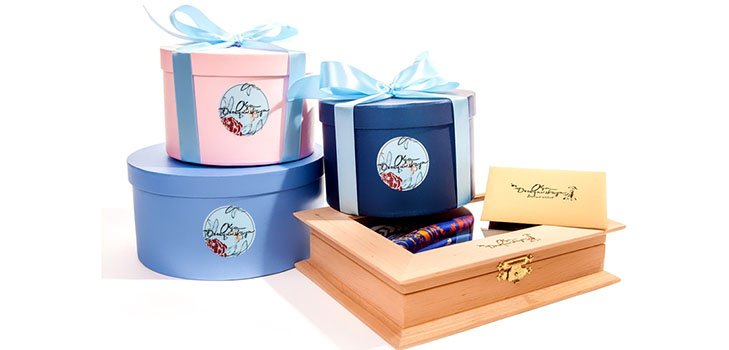 TOP-4 stilvolle Geschenke für den 8. März für ein Mädchen, Mama, Frau und Freundin