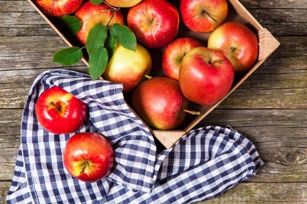 Apple Savior, Glückwünsche für SMS, kurz, lustig. Herzlichen Glückwunsch zum Apfelretter in Vers und Prosa Apple Savior, Glückwünsche für SMS, kurz, lustig. Herzlichen Glückwunsch zum Apfelretter in Vers und Prosa